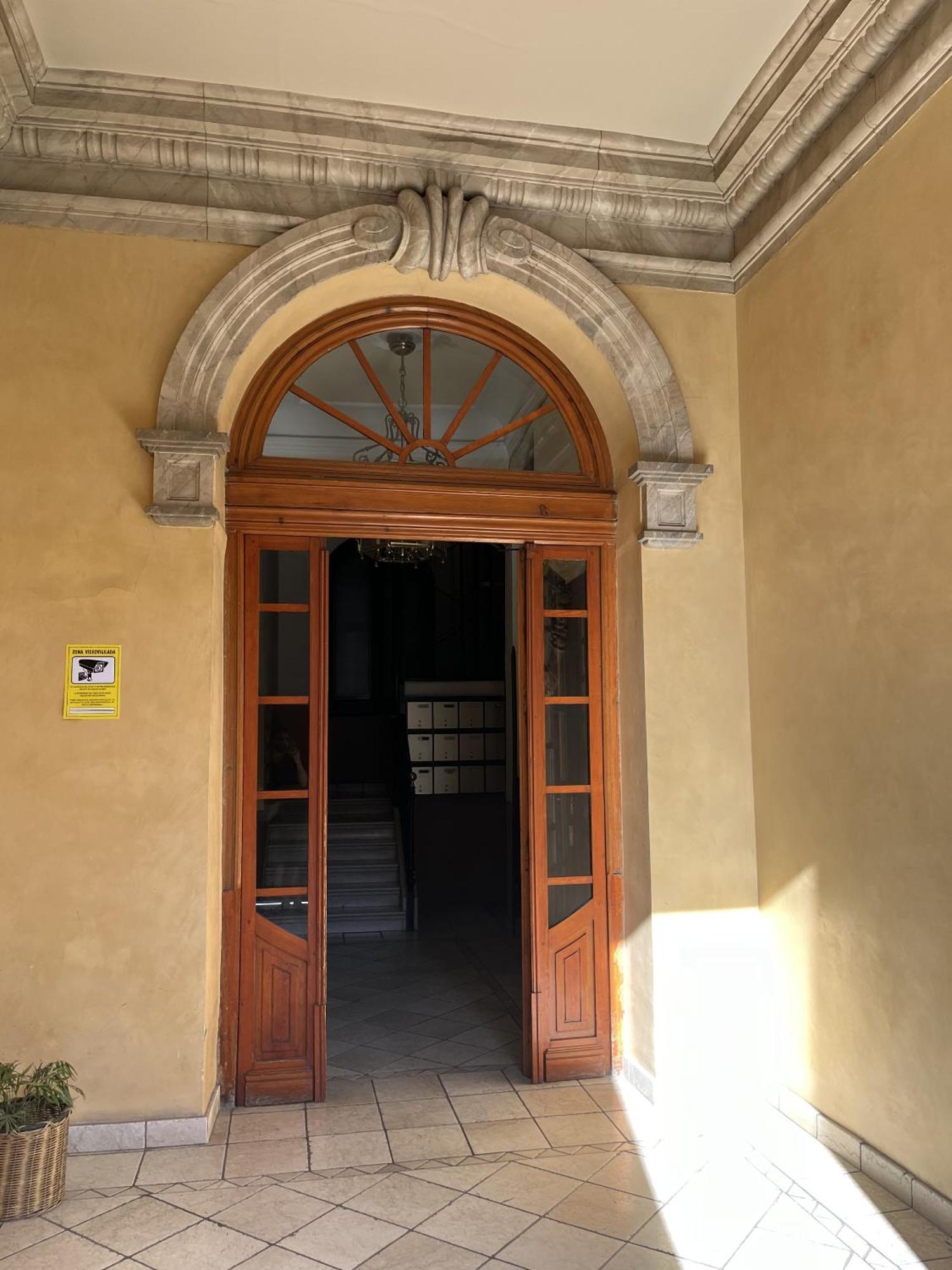 Dplace To Be - Luxury Apartment In Historic Center Madrid Bagian luar foto