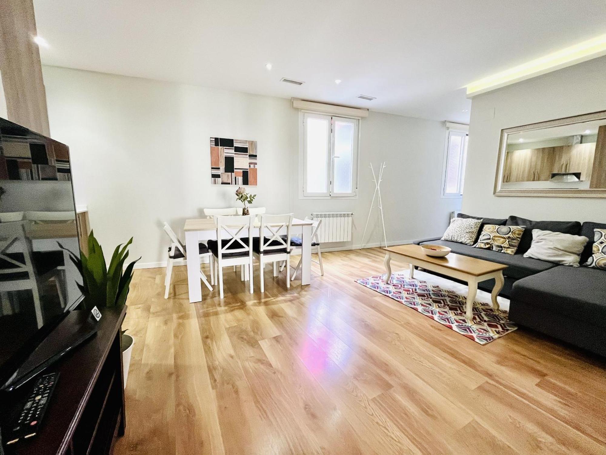 Dplace To Be - Luxury Apartment In Historic Center Madrid Ruang foto