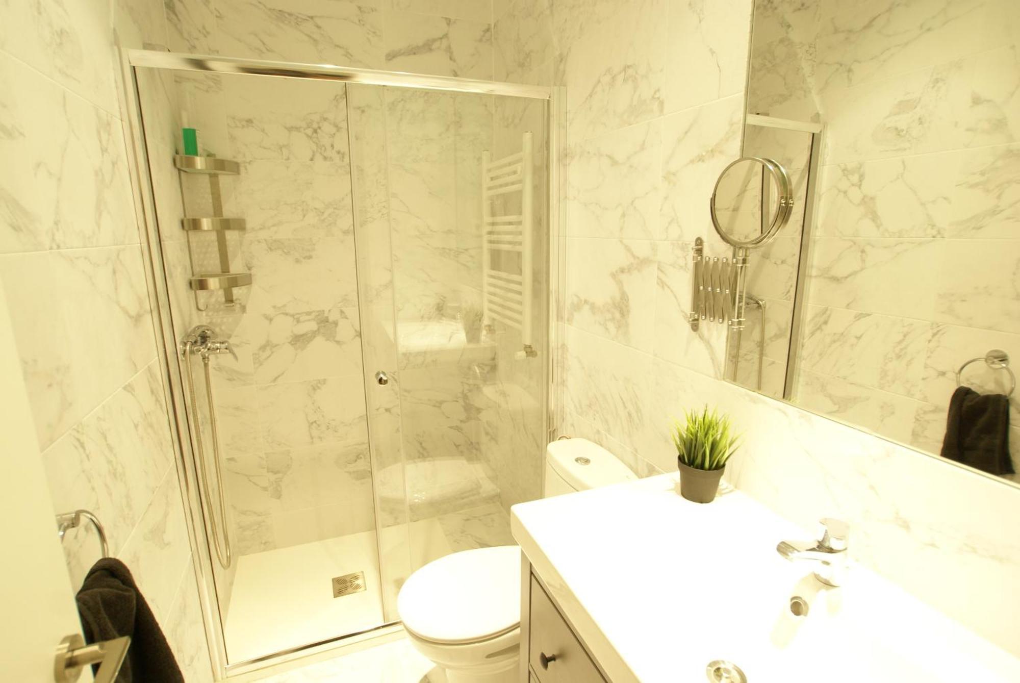Dplace To Be - Luxury Apartment In Historic Center Madrid Ruang foto